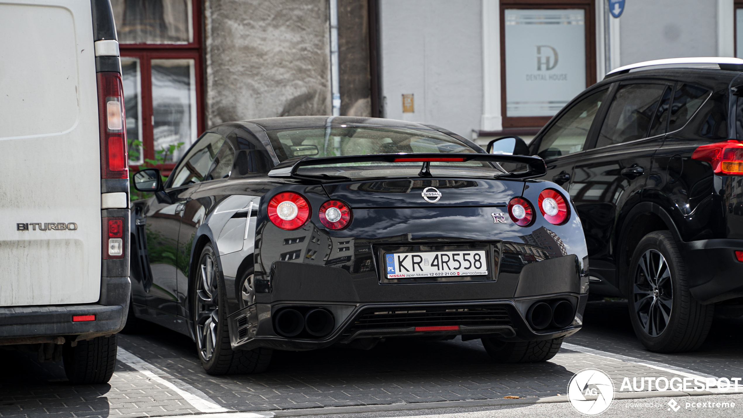 Nissan GT-R 2011