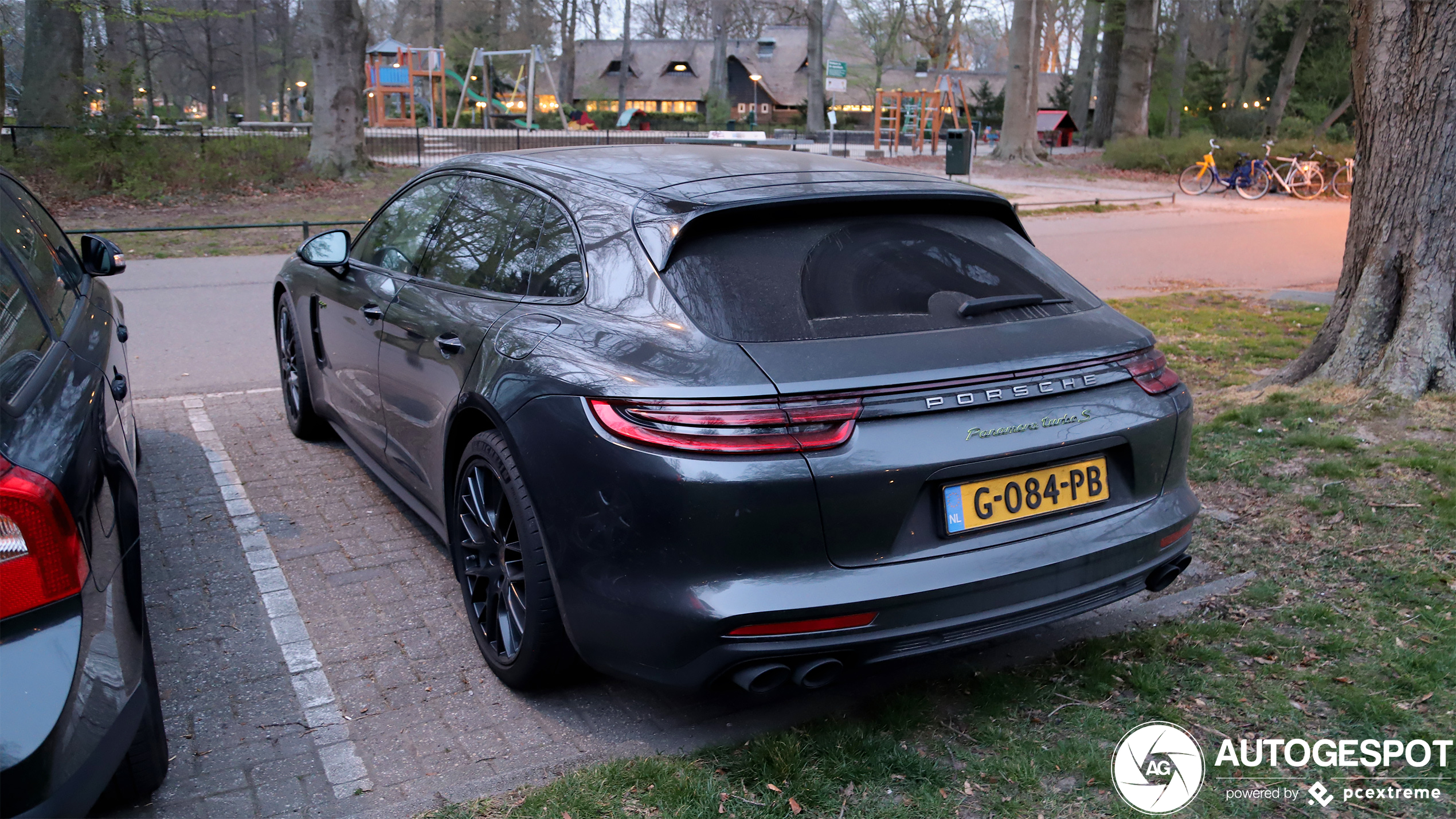 Porsche 971 Panamera Turbo S E-Hybrid Sport Turismo