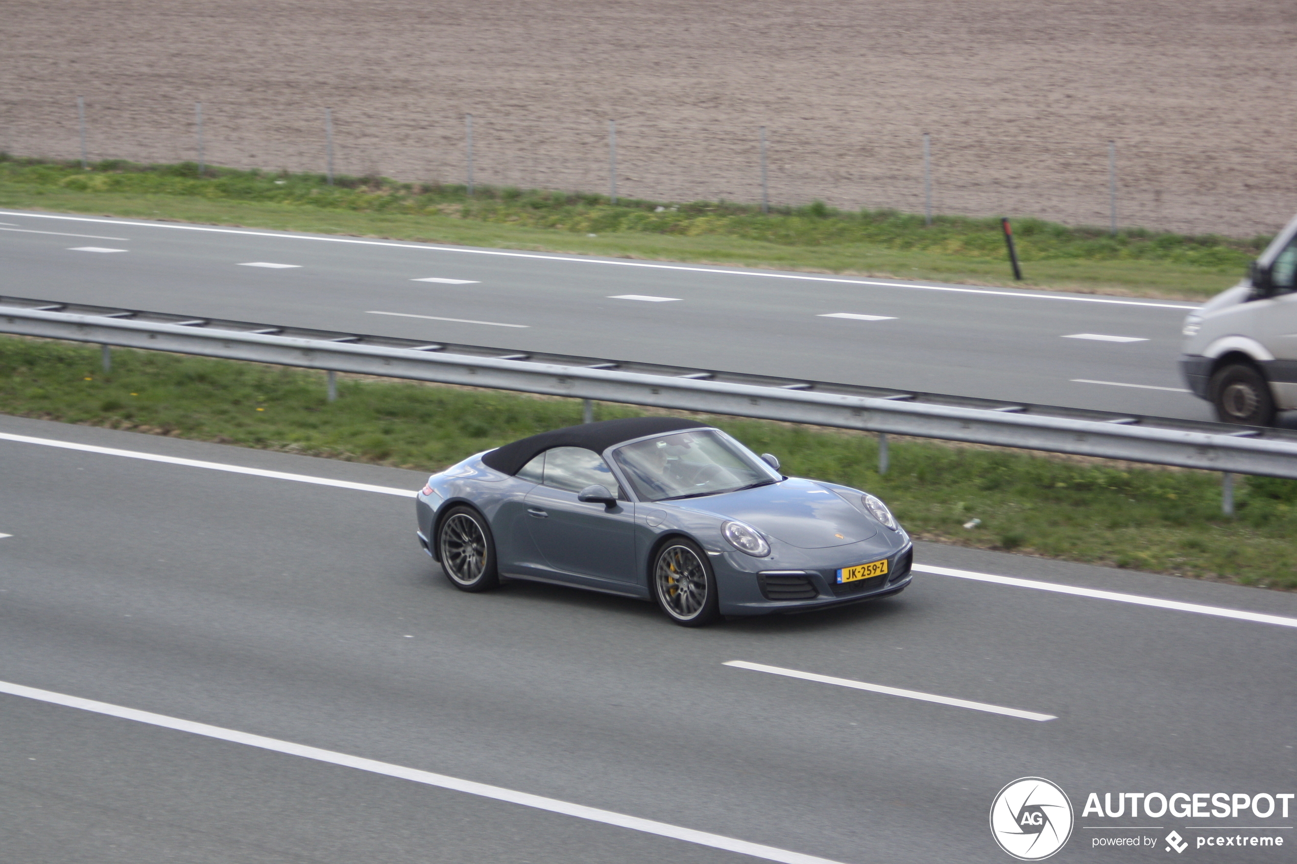 Porsche 991 Carrera 4S Cabriolet MkII