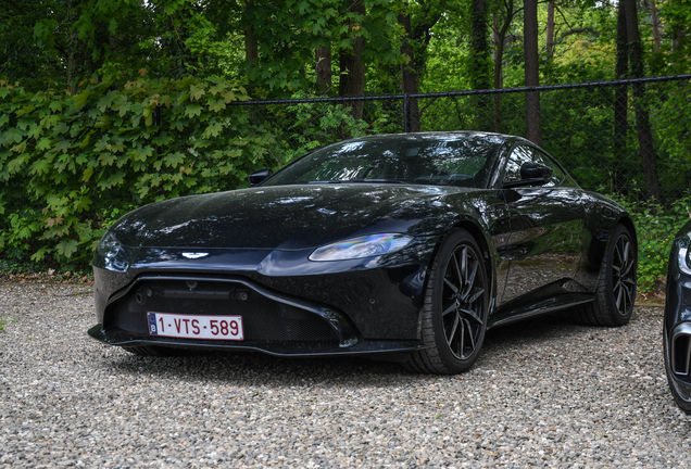 Aston Martin V8 Vantage 2018