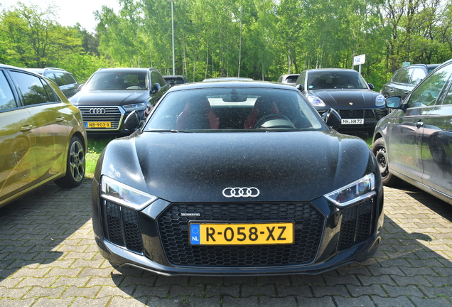 Audi R8 V10 Plus 2015