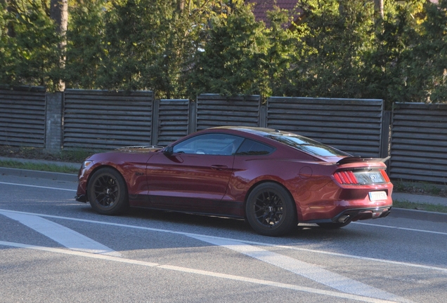 Ford Mustang GT 2015