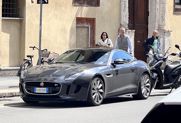 Jaguar F-TYPE R Coupé