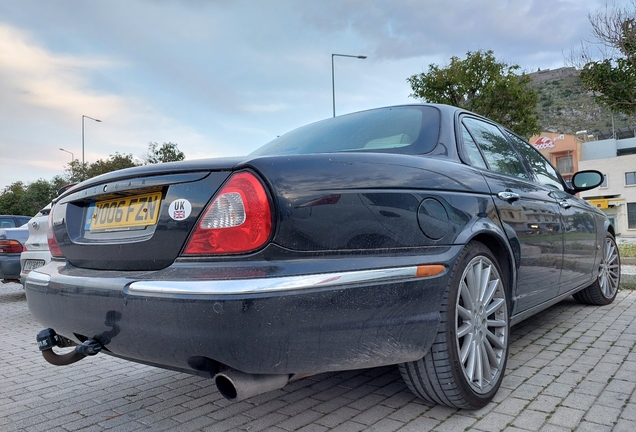 Jaguar XJR