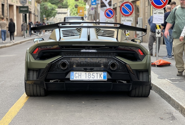 Lamborghini Huracán LP640-2 STO