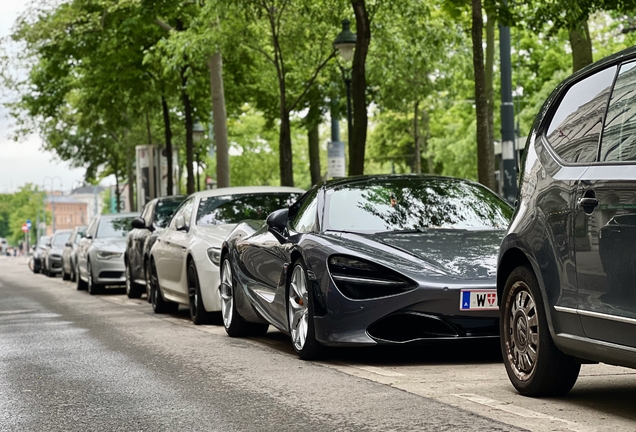 McLaren 720S Spider