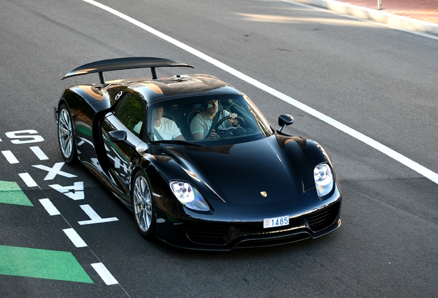 Porsche 918 Spyder Weissach Package