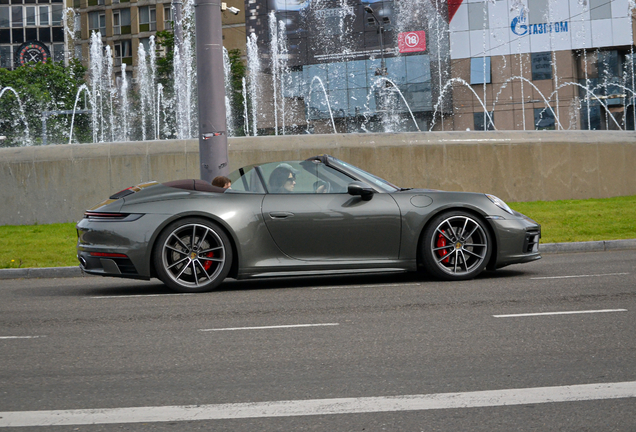 Porsche 992 Carrera 4S Cabriolet