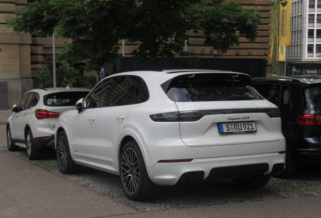 Porsche 9YA Cayenne GTS