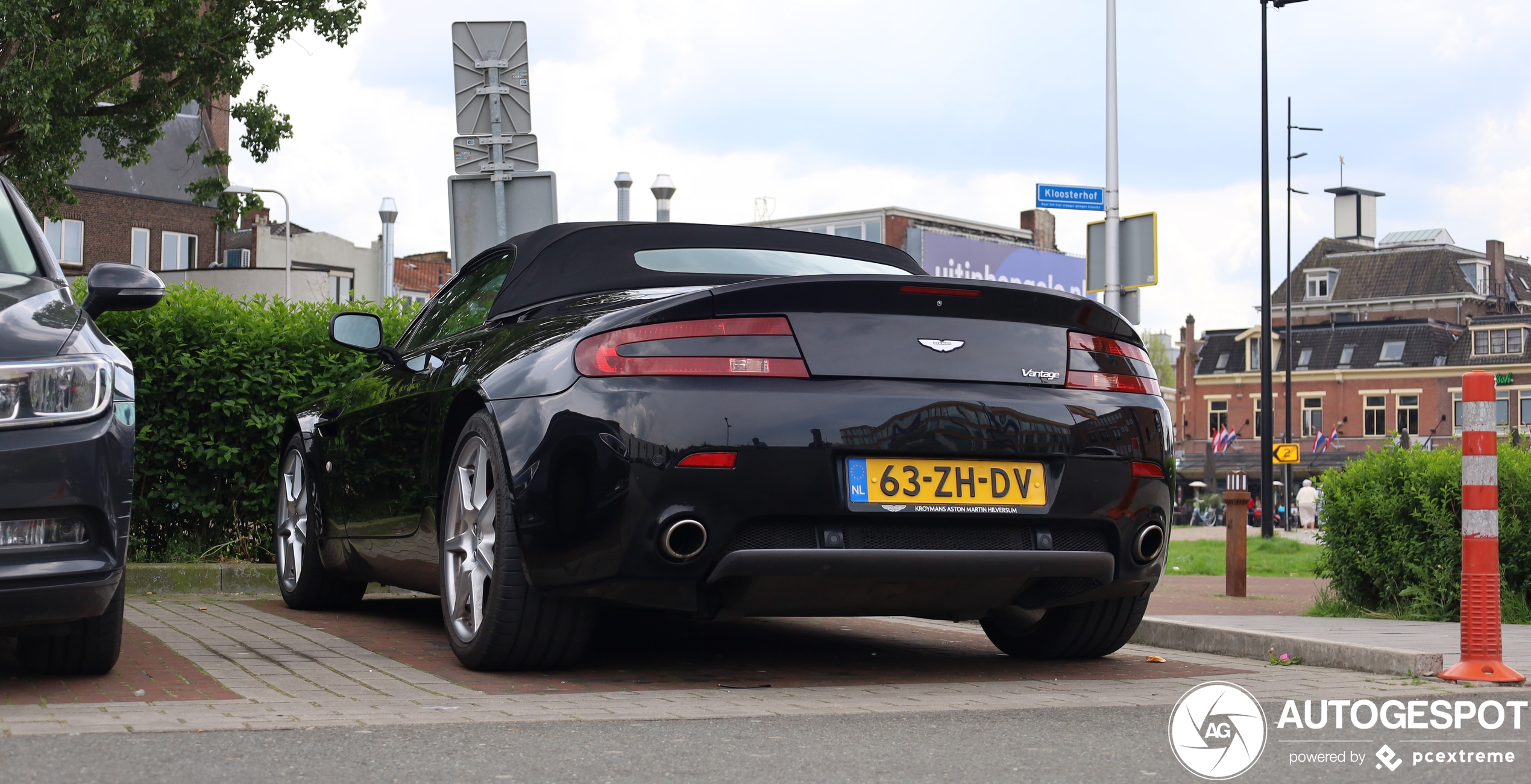 Aston Martin V8 Vantage Roadster