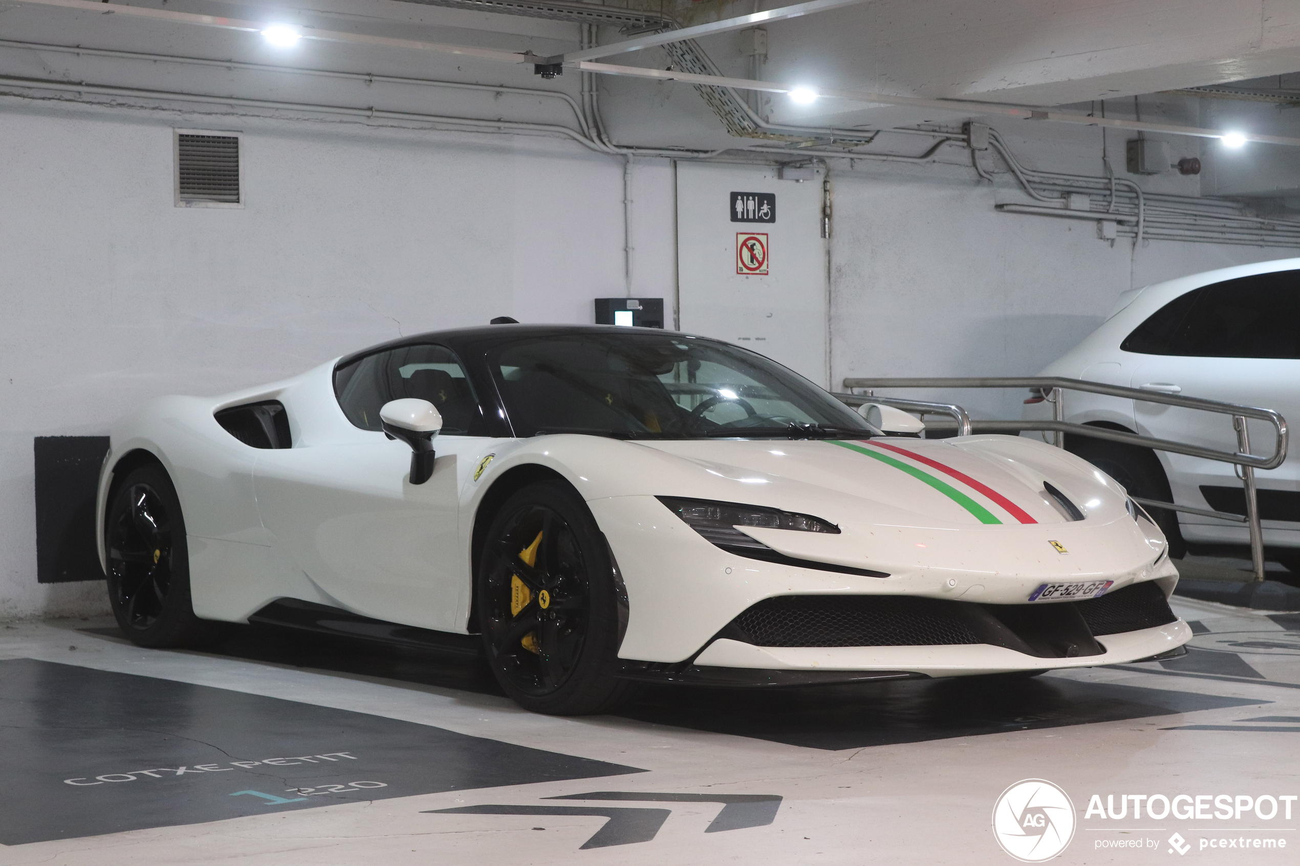 Ferrari SF90 Stradale