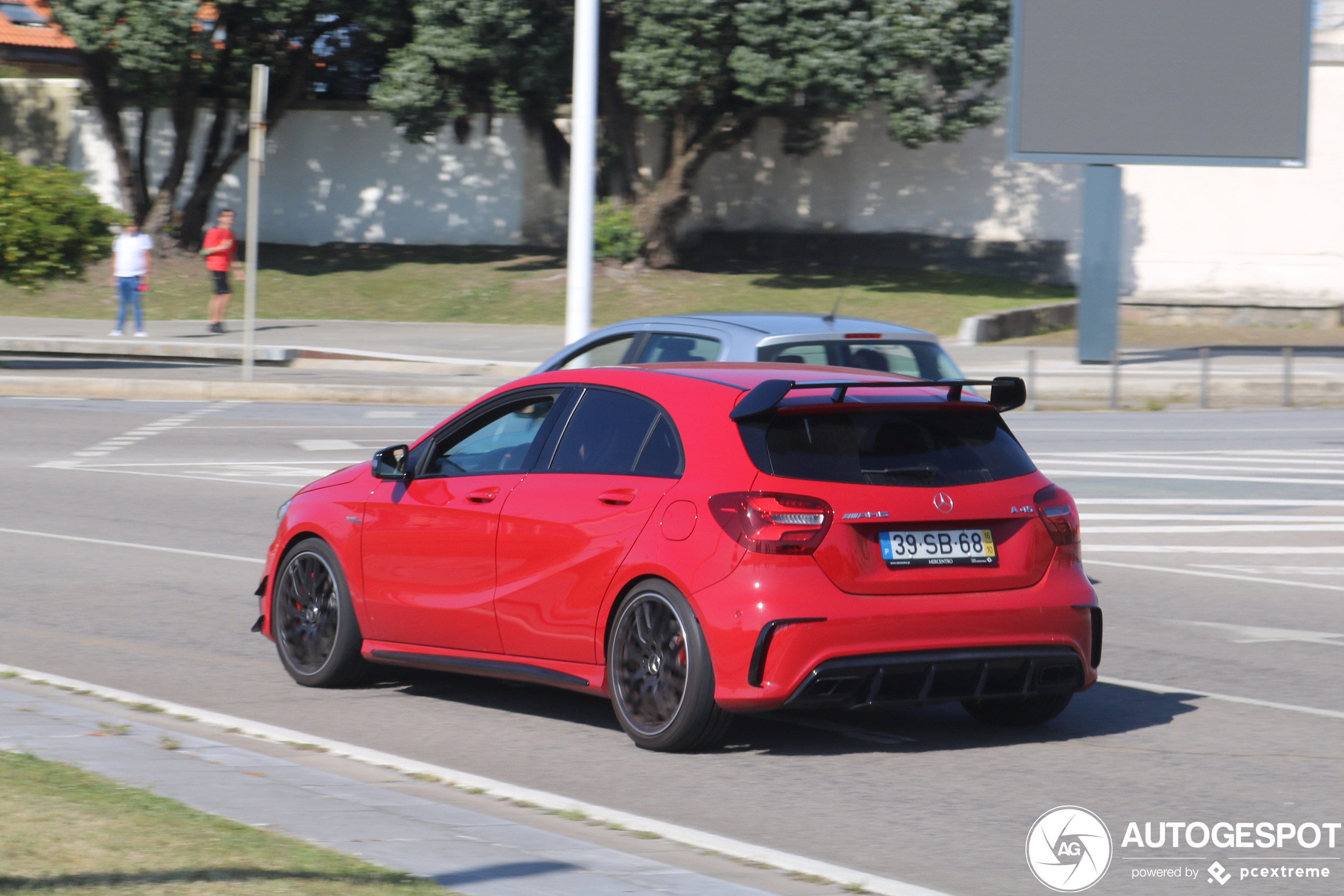 Mercedes-AMG A 45 W176 2015