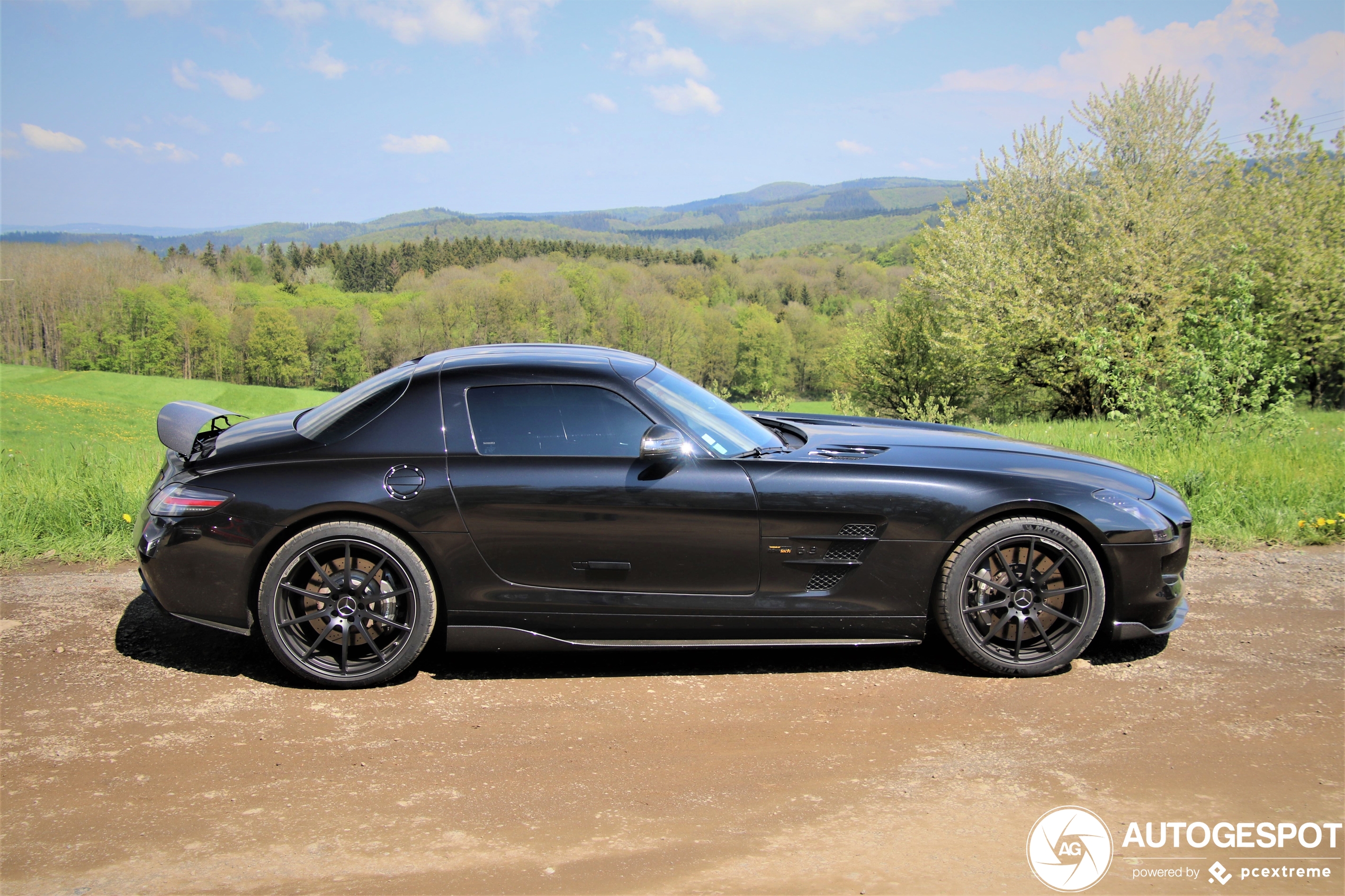 Mercedes-Benz Renntech SLS AMG