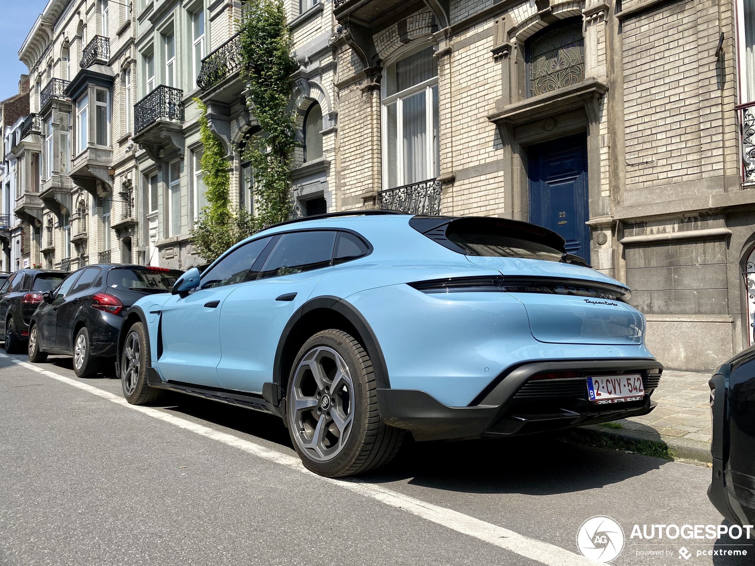 Porsche Taycan Turbo Cross Turismo