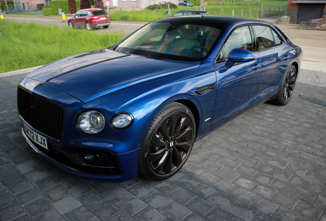 Bentley Flying Spur V8 Azure