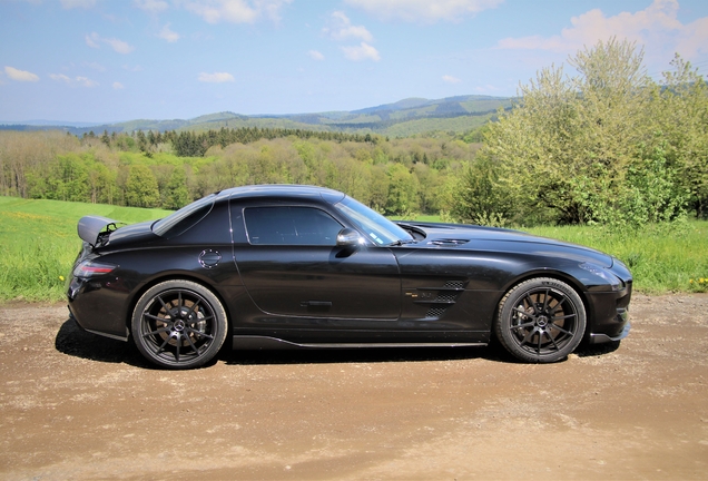 Mercedes-Benz Renntech SLS AMG