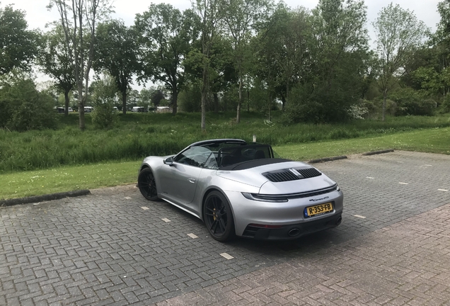 Porsche 992 Carrera 4 GTS Cabriolet