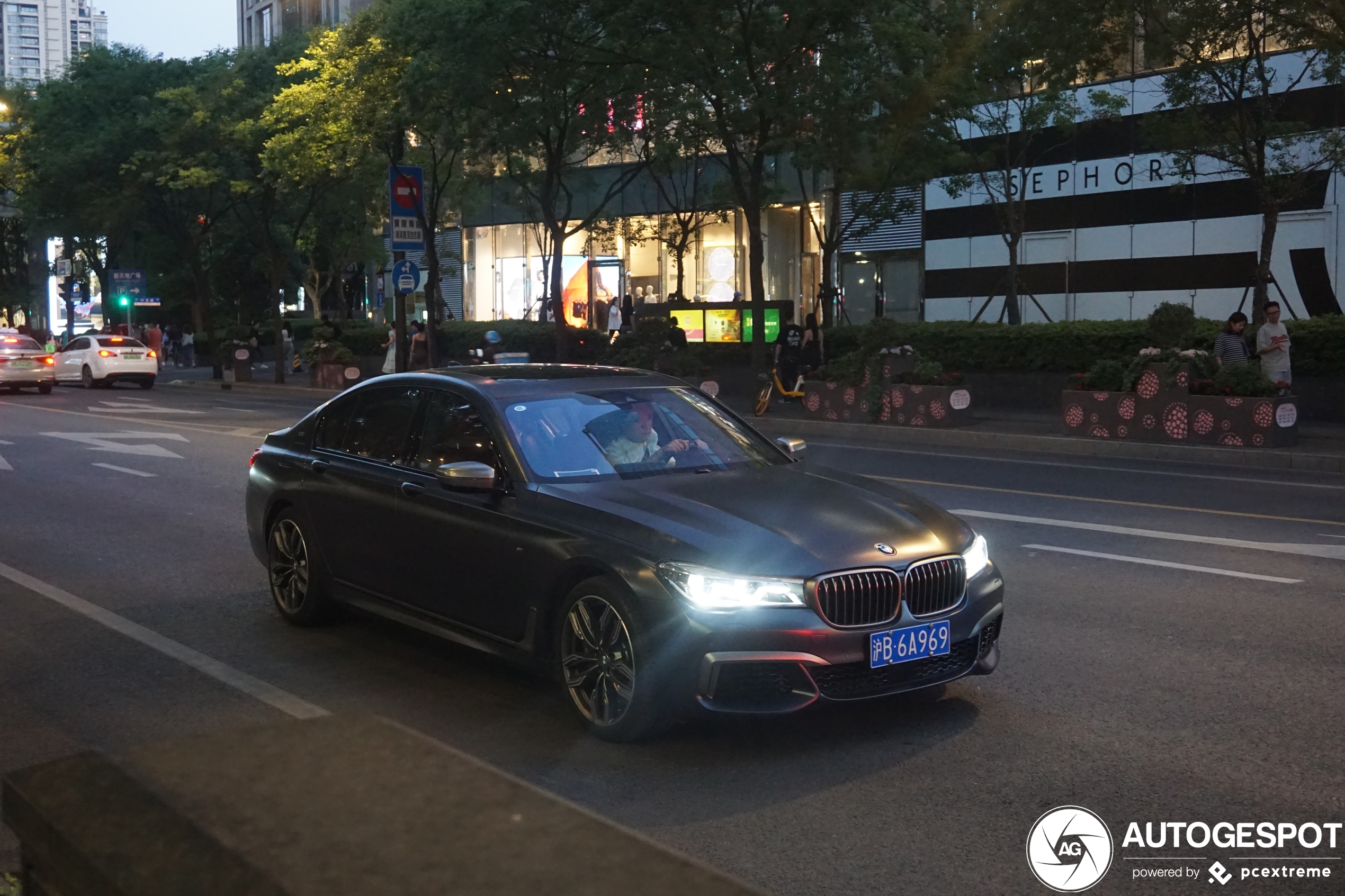 BMW M760Li xDrive