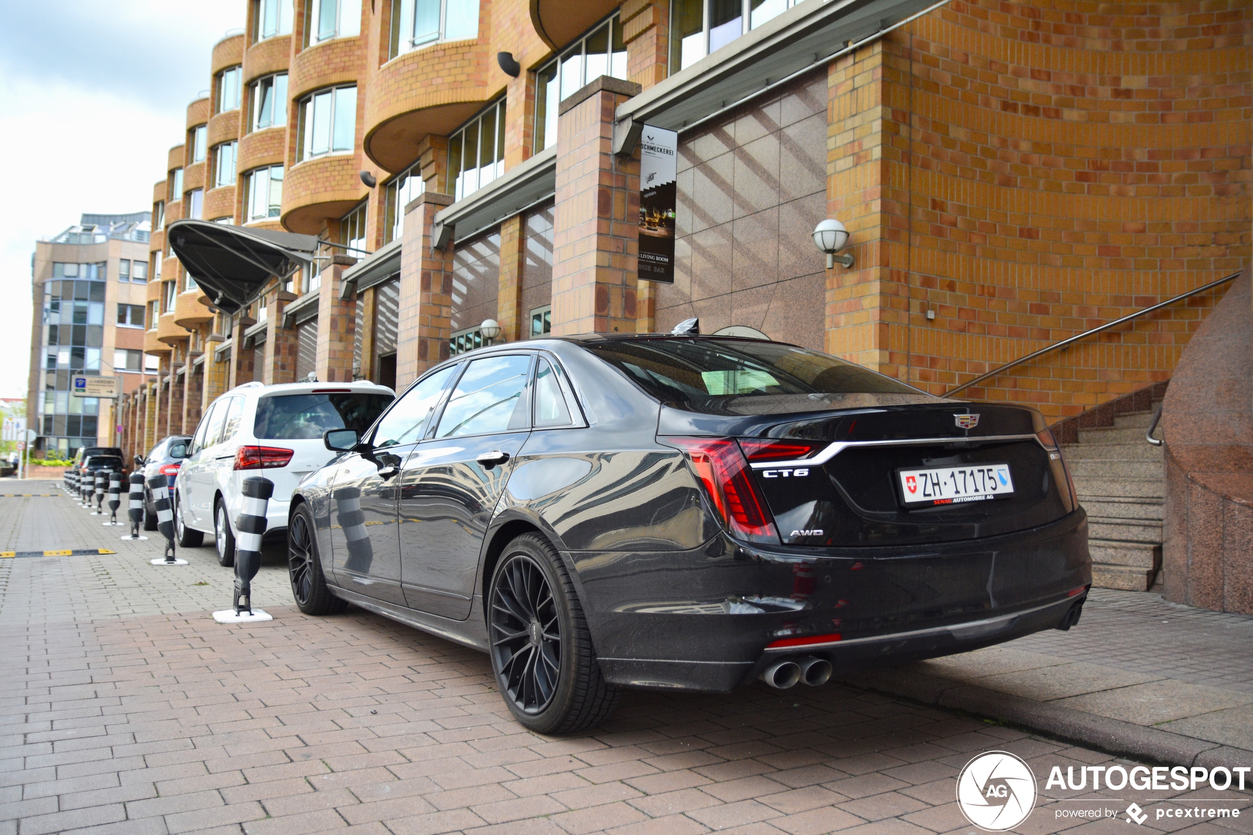 Extreem zeldzame powerlimo Cadillac CT6-V gespot