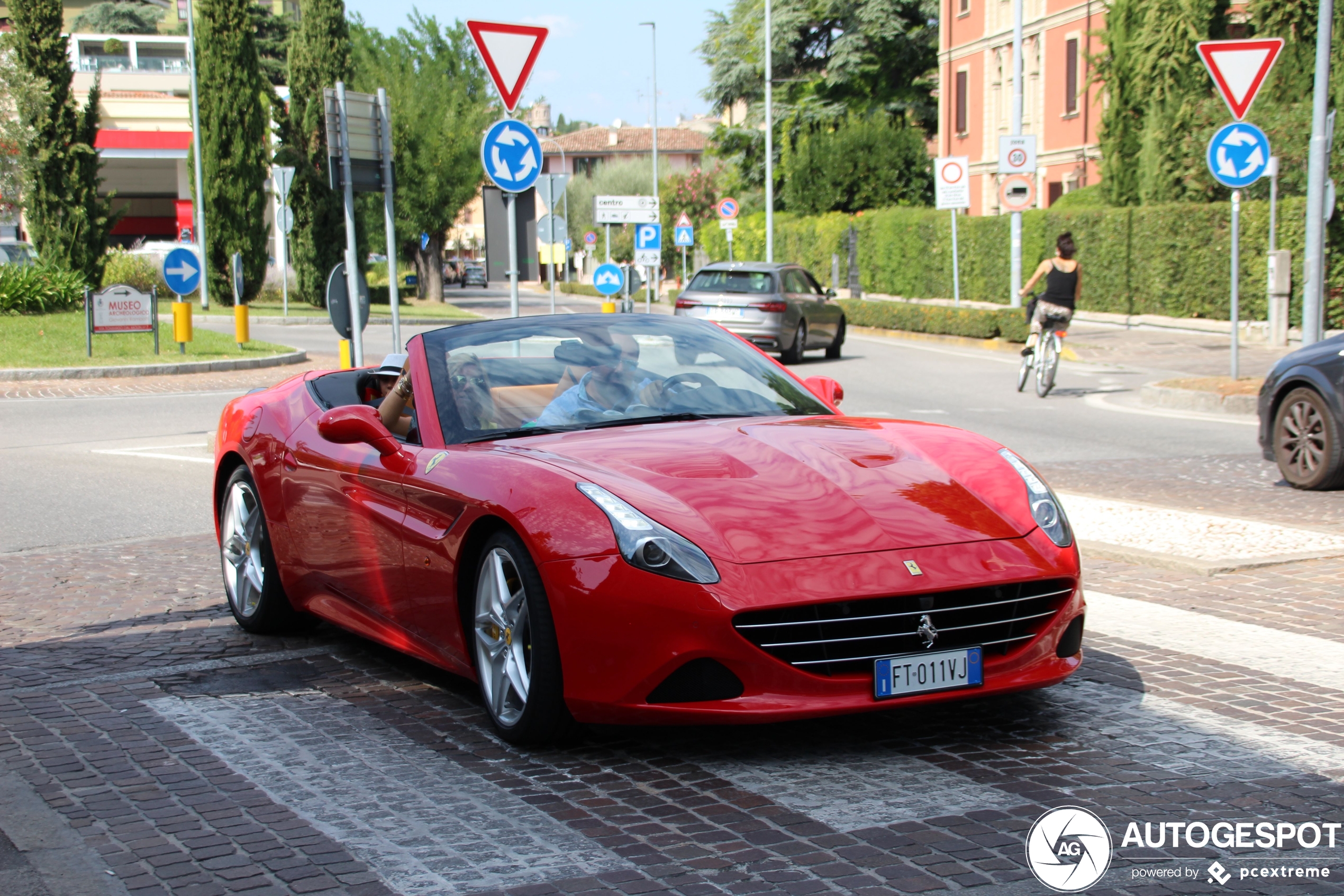 Ferrari California T