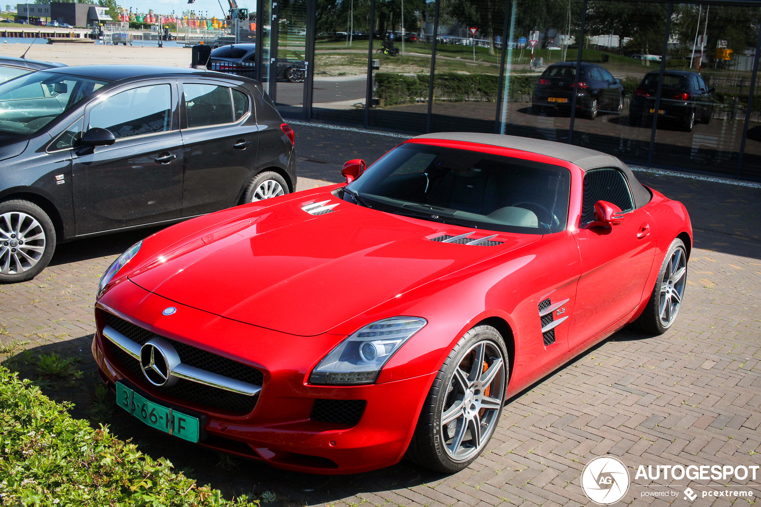 Mercedes-Benz SLS AMG Roadster