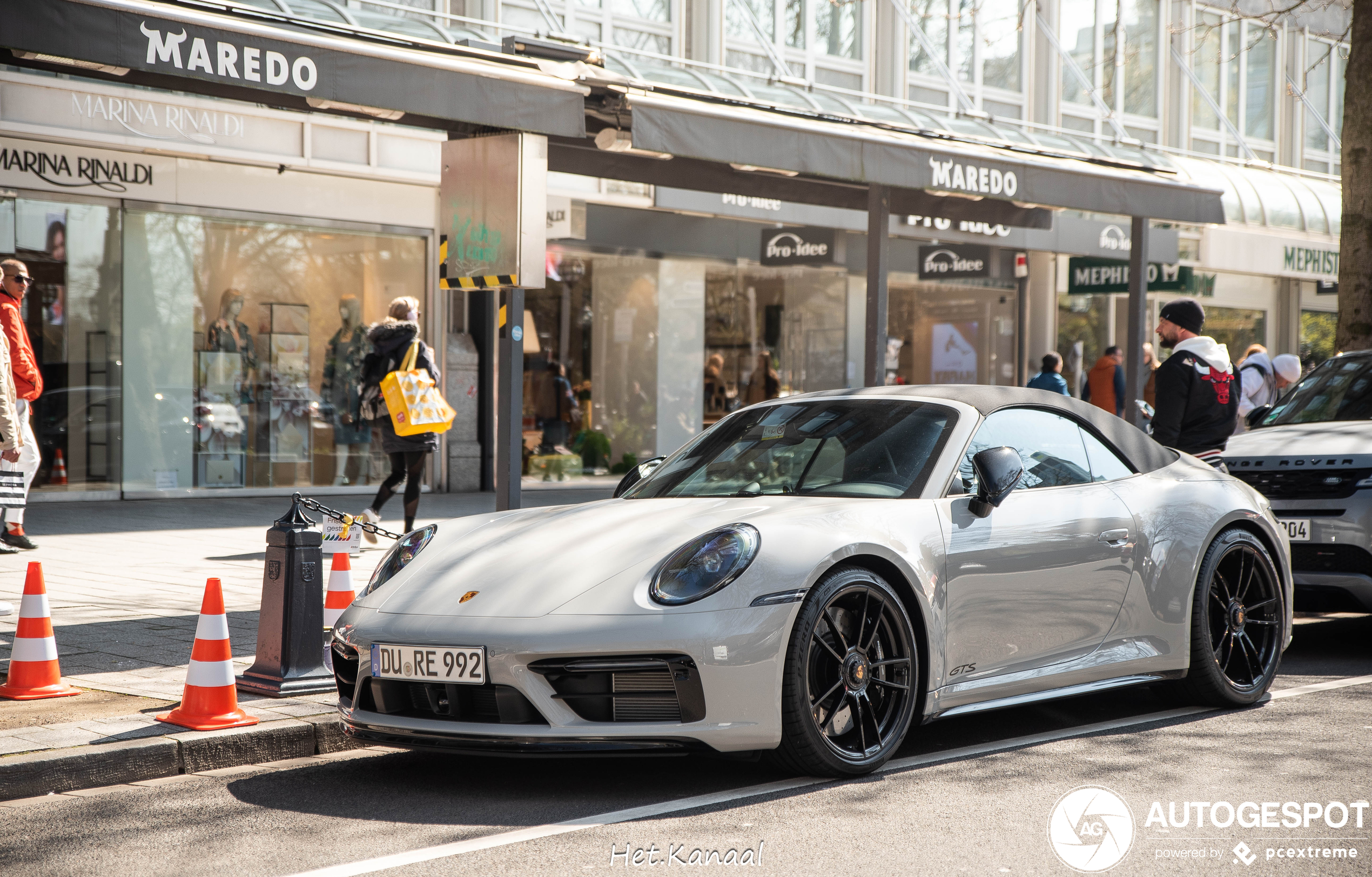 Porsche 992 Carrera 4 GTS Cabriolet