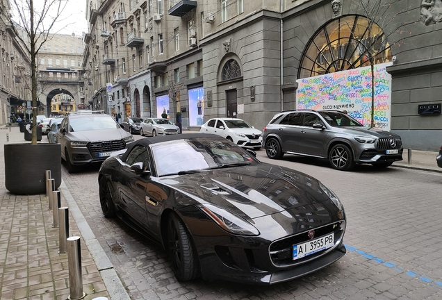 Jaguar F-TYPE R Convertible