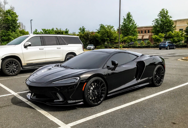 McLaren GT