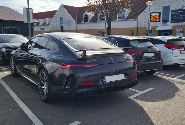 Mercedes-AMG GT 63 S X290