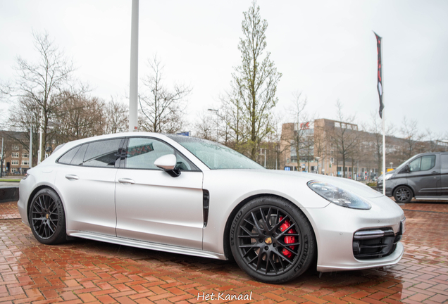 Porsche 971 Panamera GTS Sport Turismo