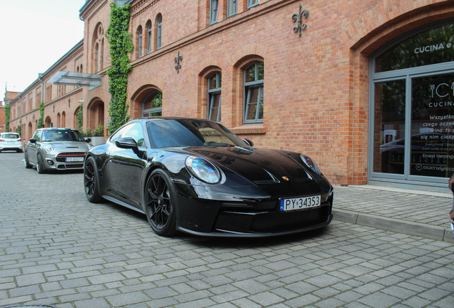 Porsche 992 GT3 Touring