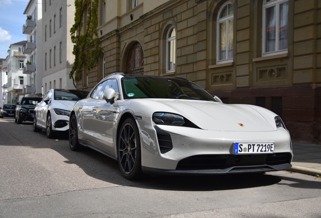 Porsche Taycan GTS Sport Turismo