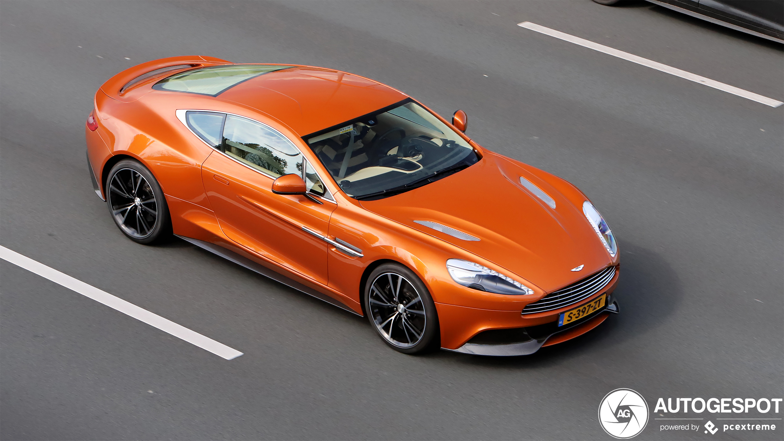 Aston Martin Vanquish 2013