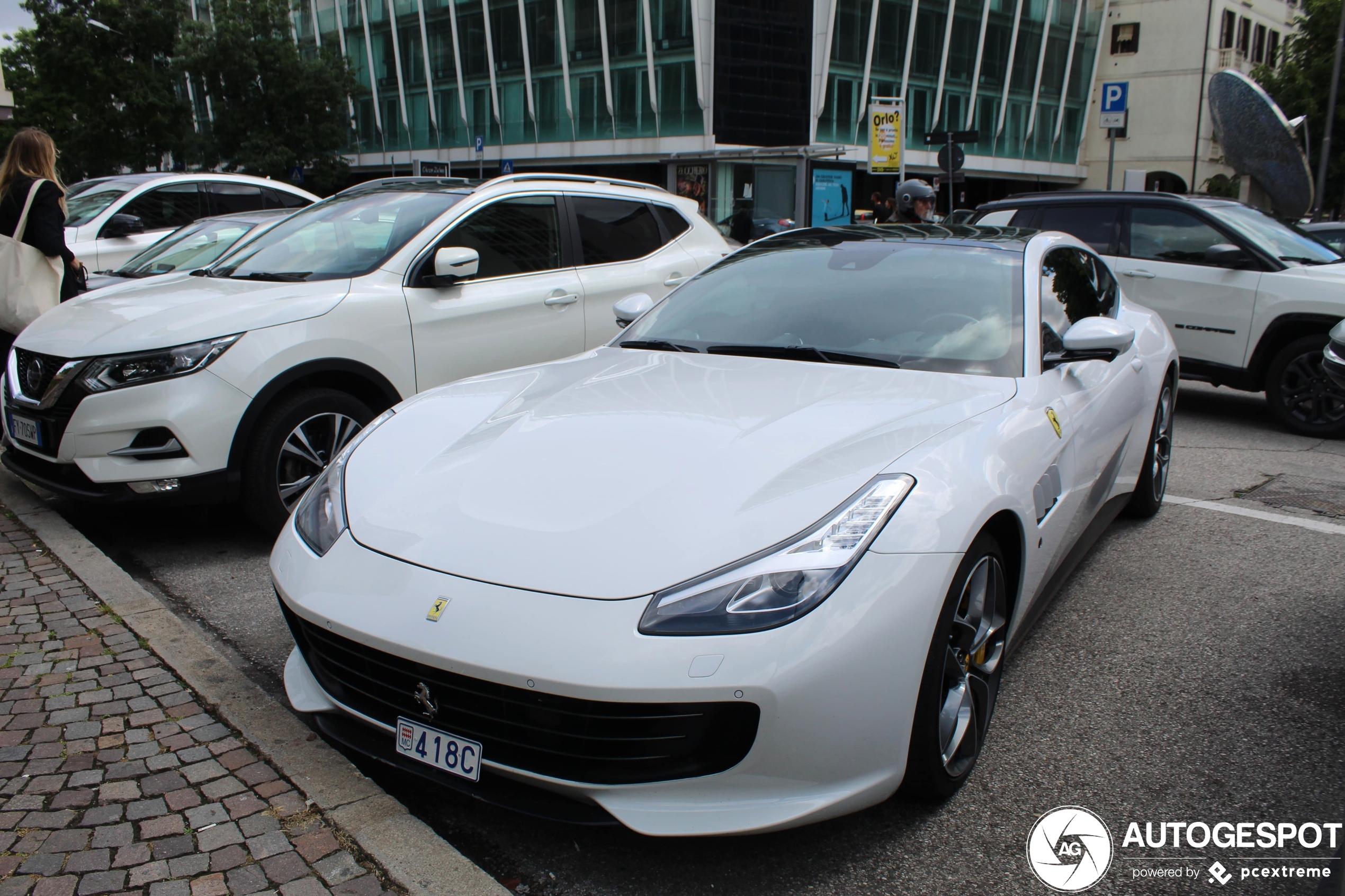 Ferrari GTC4Lusso T