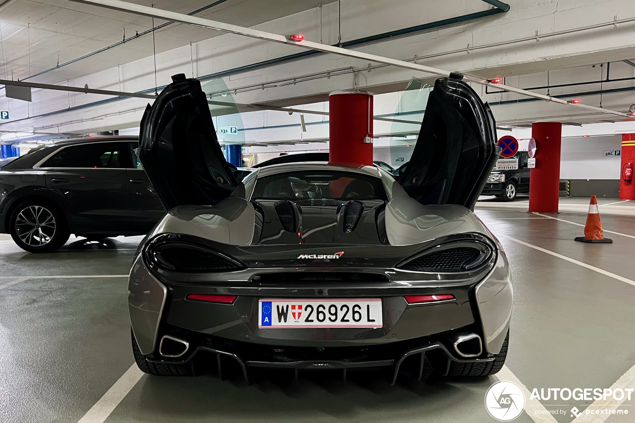 McLaren 570S