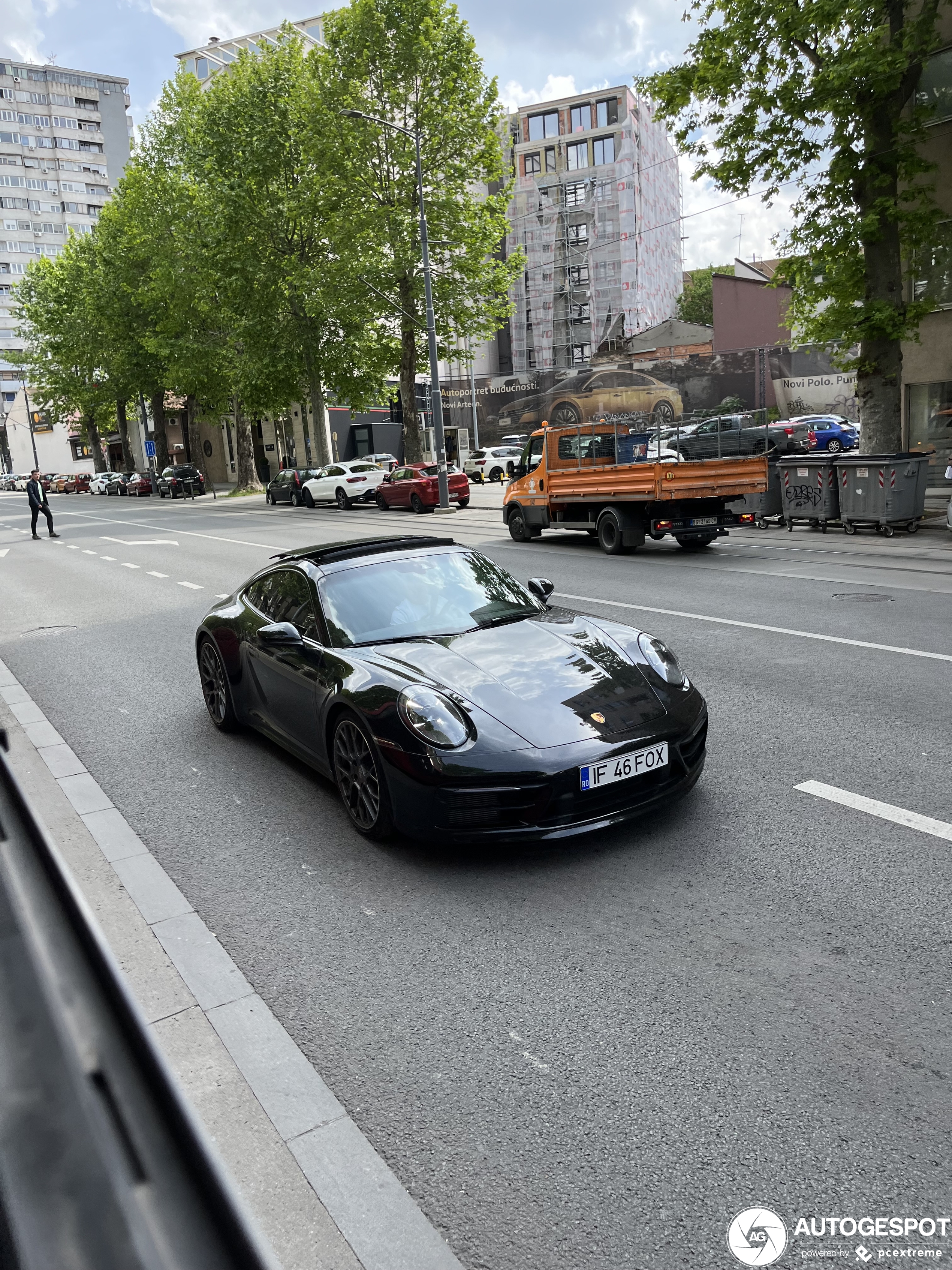 Porsche 992 Carrera 4S