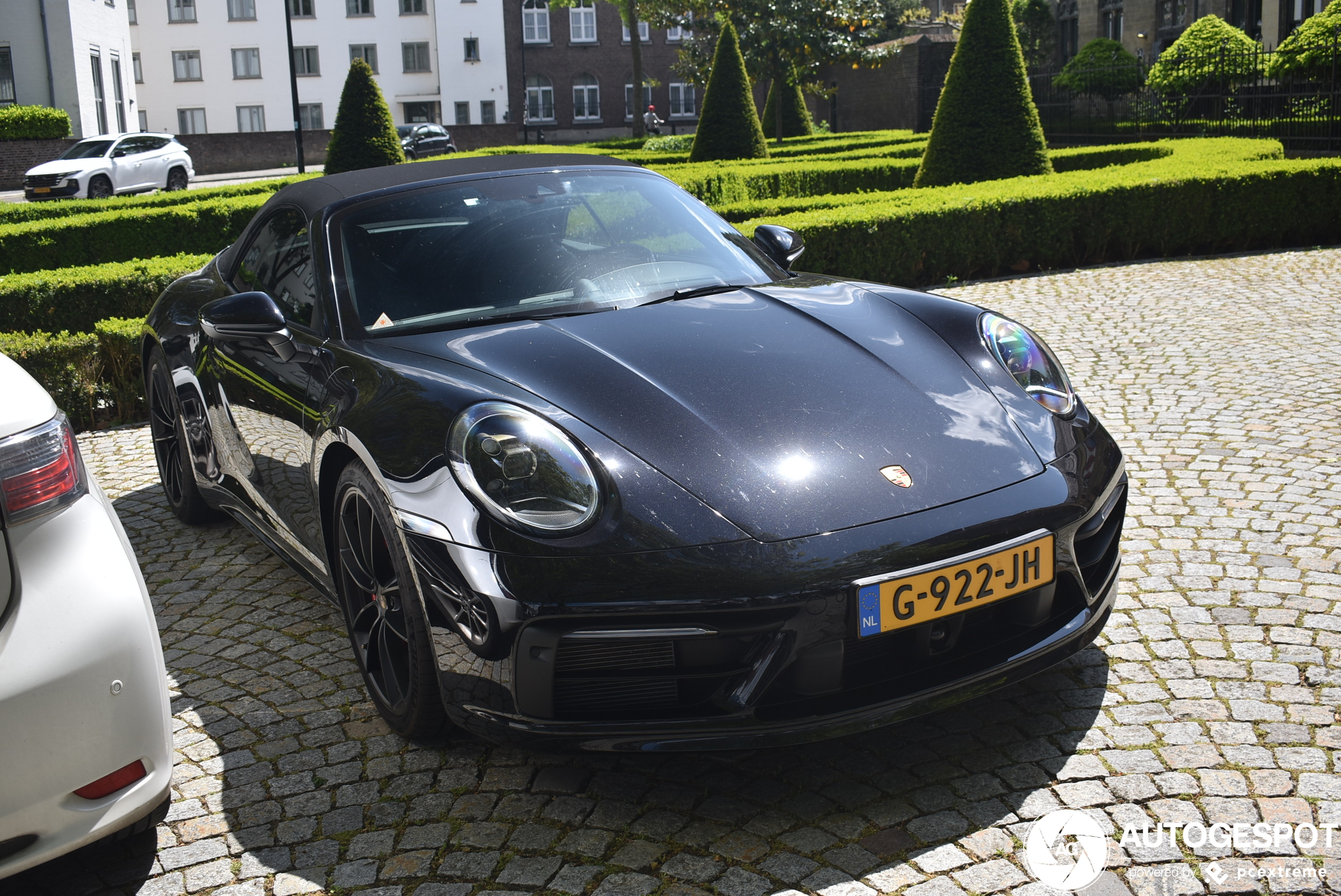 Porsche 992 Carrera 4S Cabriolet