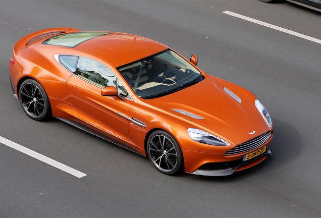 Aston Martin Vanquish 2013