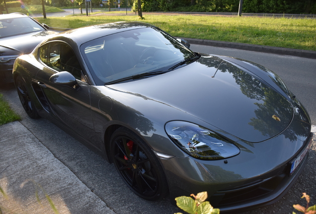 Porsche 718 Cayman GTS