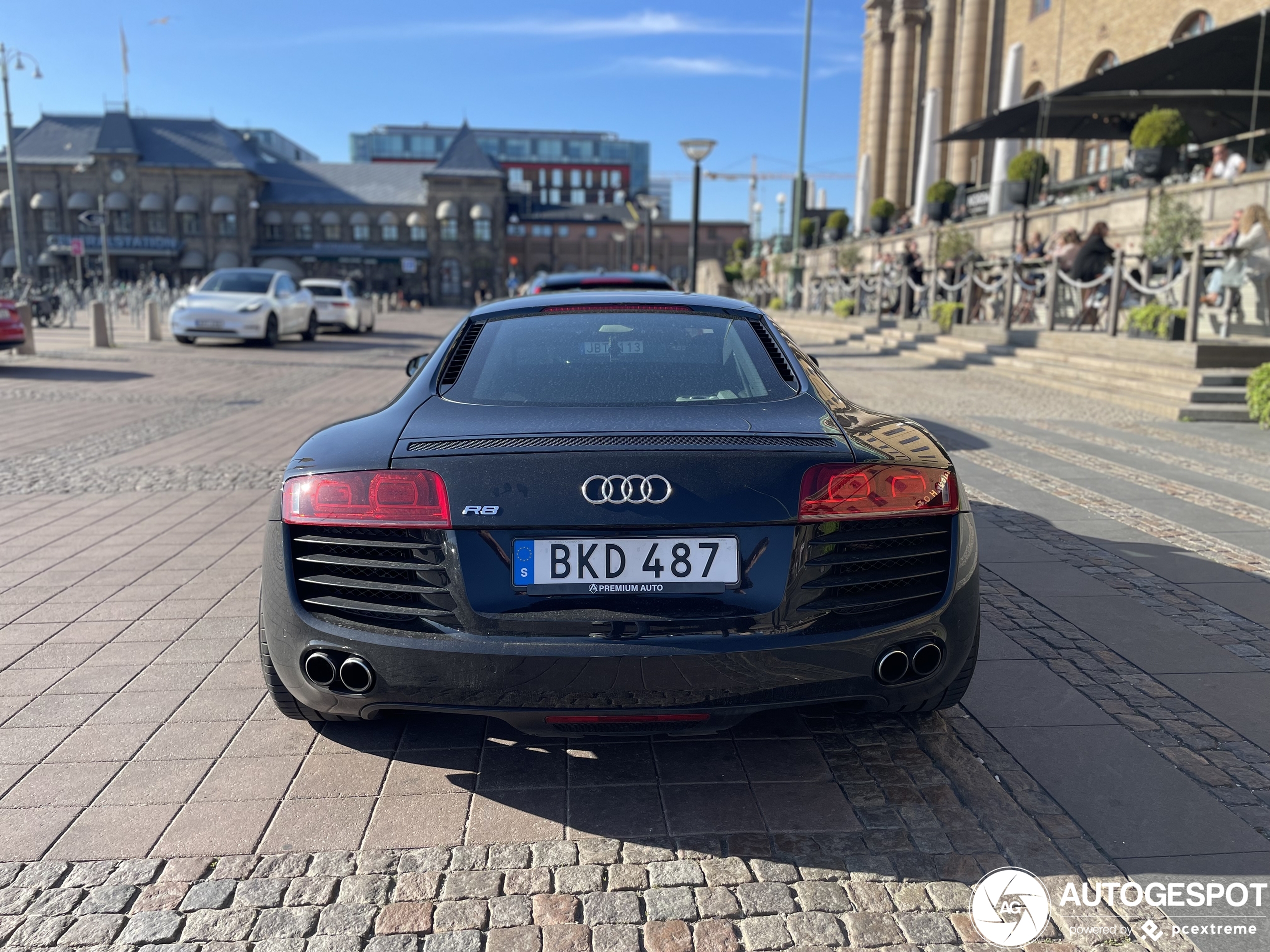 Audi R8