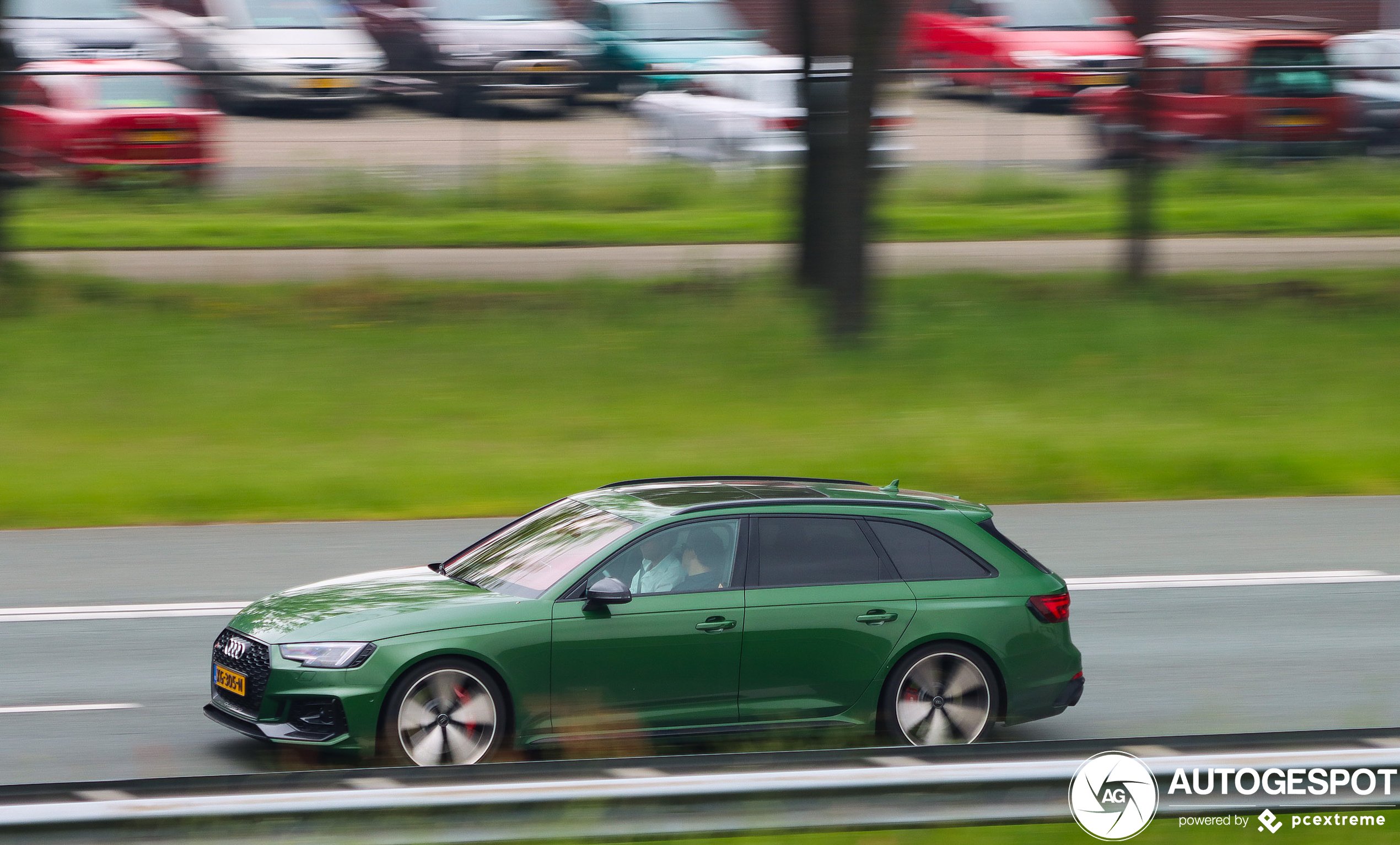 Audi RS4 Avant B9