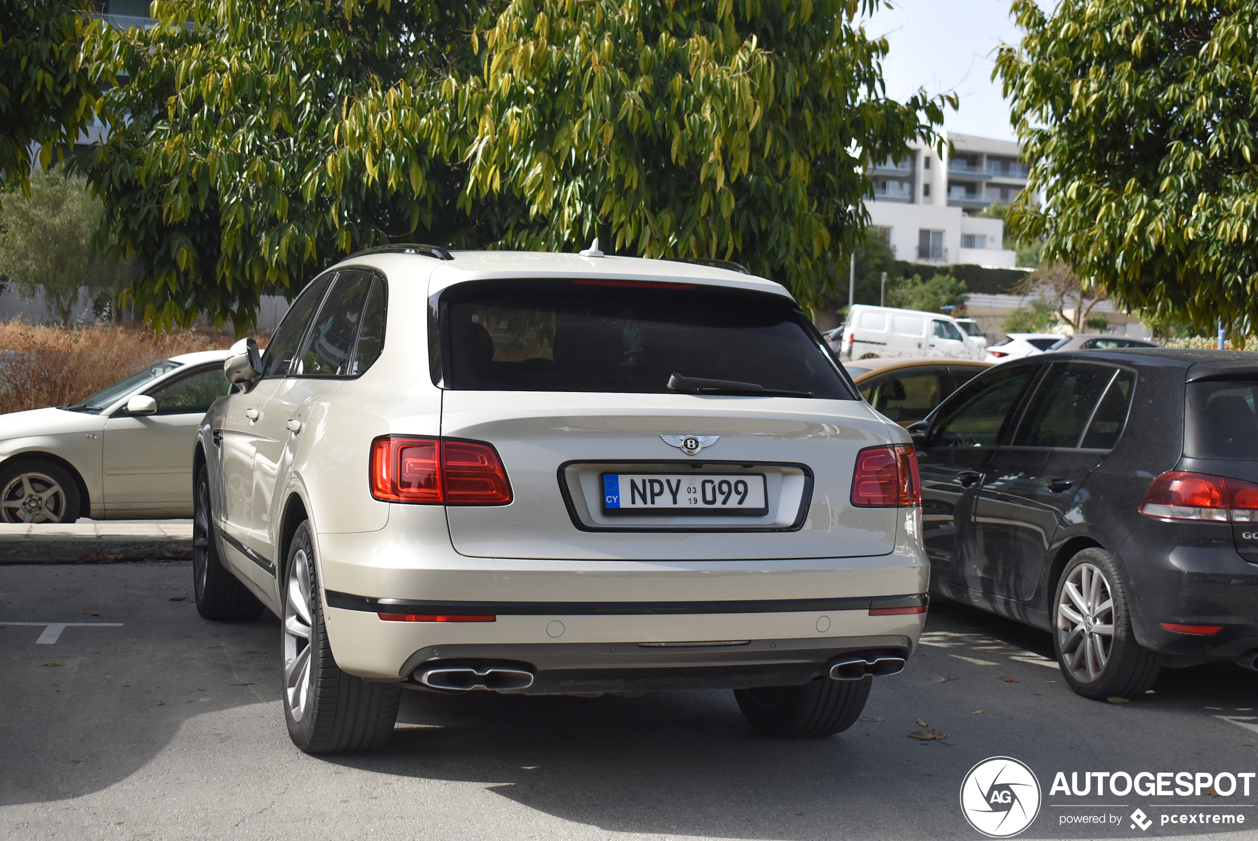 Bentley Bentayga V8