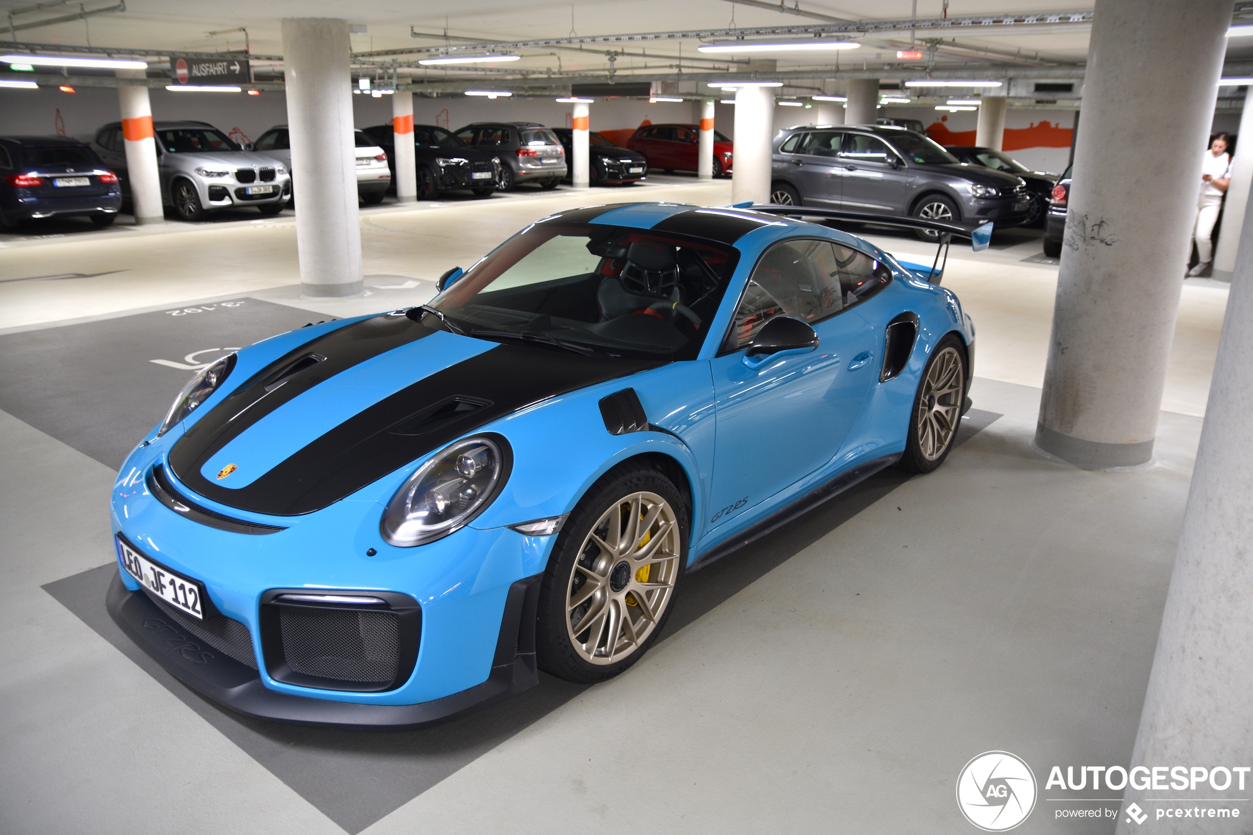 Porsche 991 GT2 RS Weissach Package