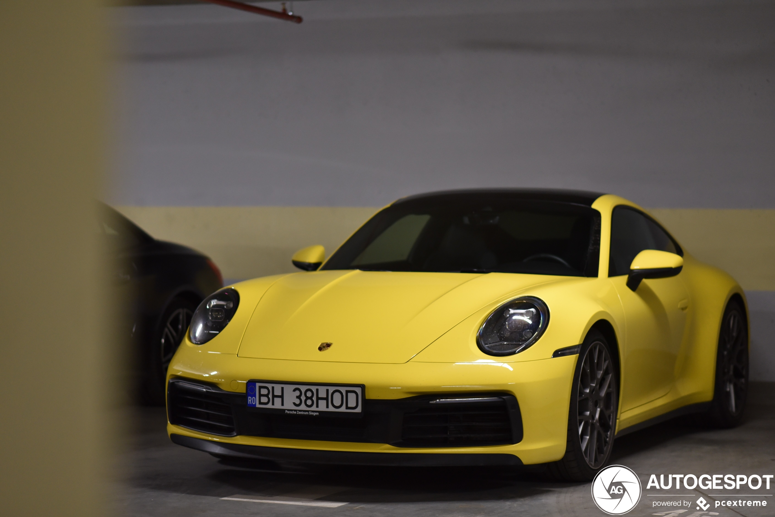 Porsche 992 Carrera 4S