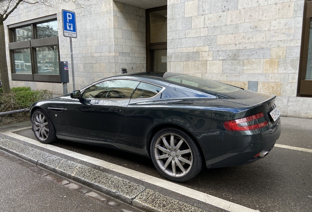 Aston Martin DB9