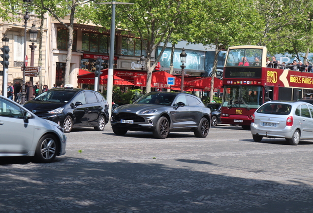 Aston Martin DBX