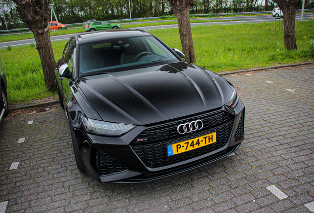 Audi RS6 Avant C8