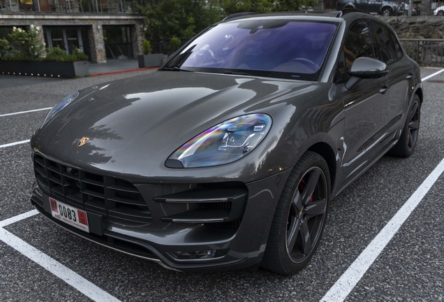 Porsche 95B Macan Turbo