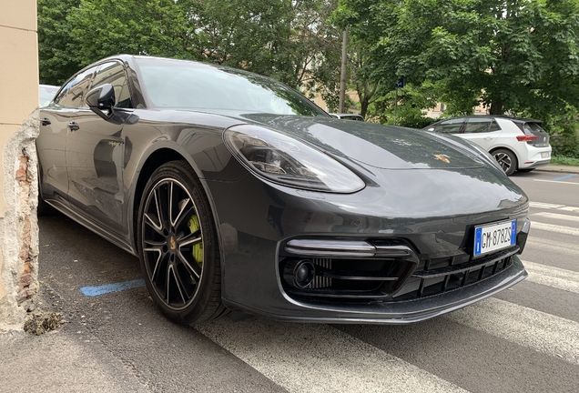 Porsche 971 Panamera Turbo S E-Hybrid Sport Turismo