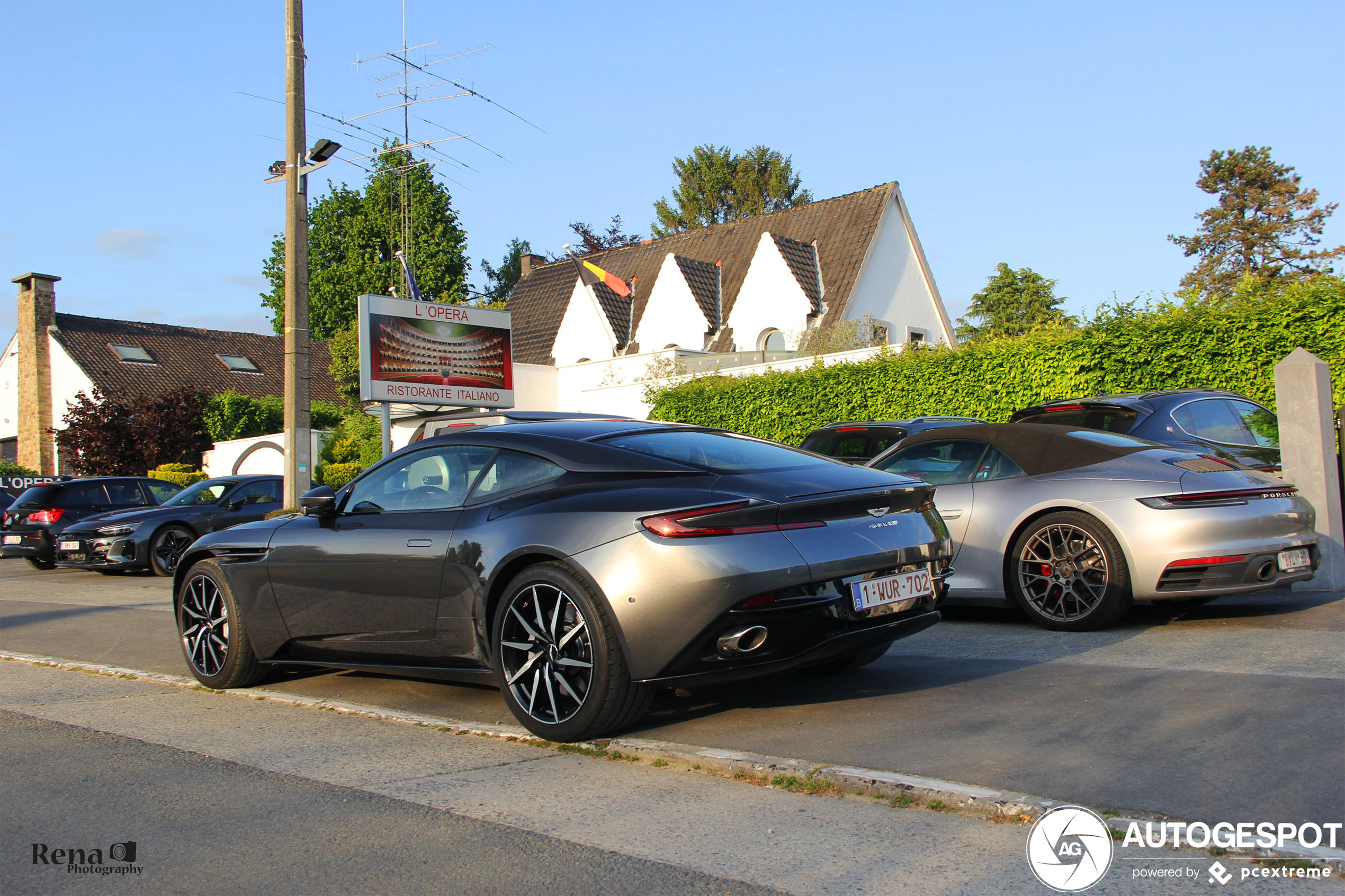 Aston Martin DB11 V8